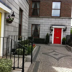 2* Penzion The Leeson