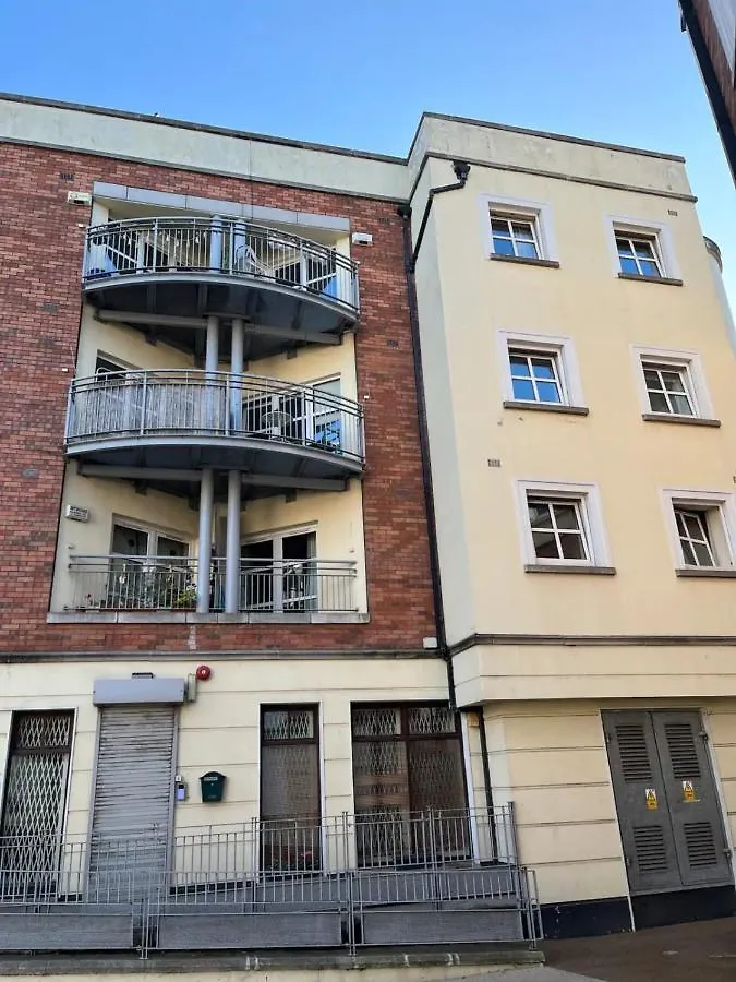 Stylish 2 Bedroom Flat In Dublino 0*,